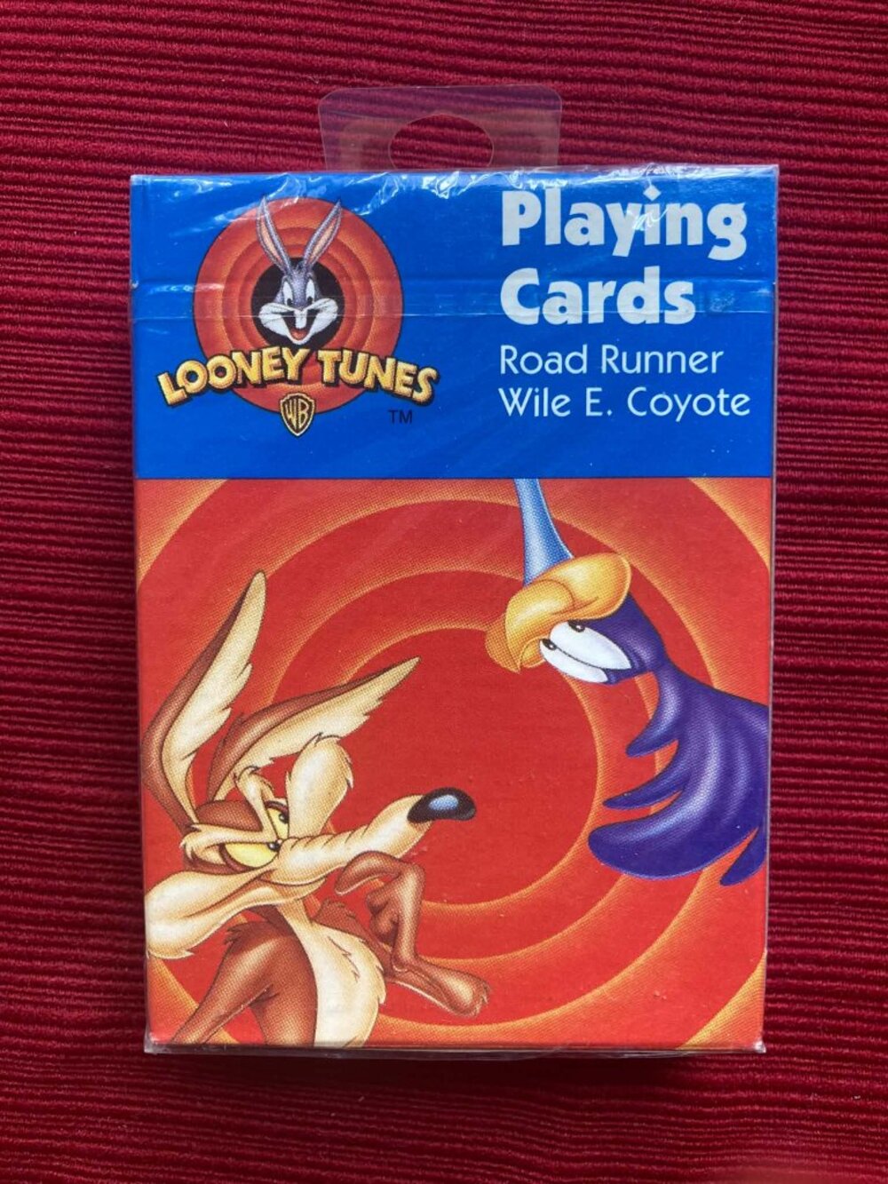 Brand New Looney Tunes Vintage Road Runner & Wile E. Coyote Deck Playing Cards